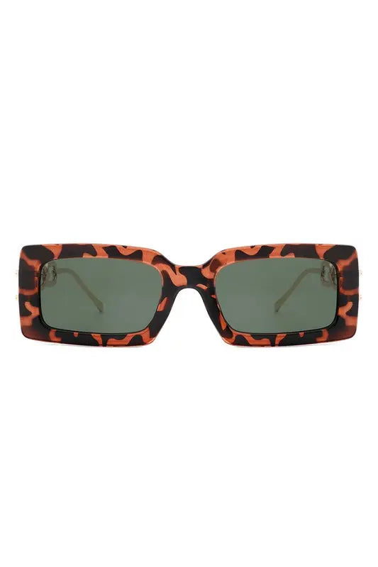 Square Flat Top Chain Link Design Sunglasses Cramilo Eyewear