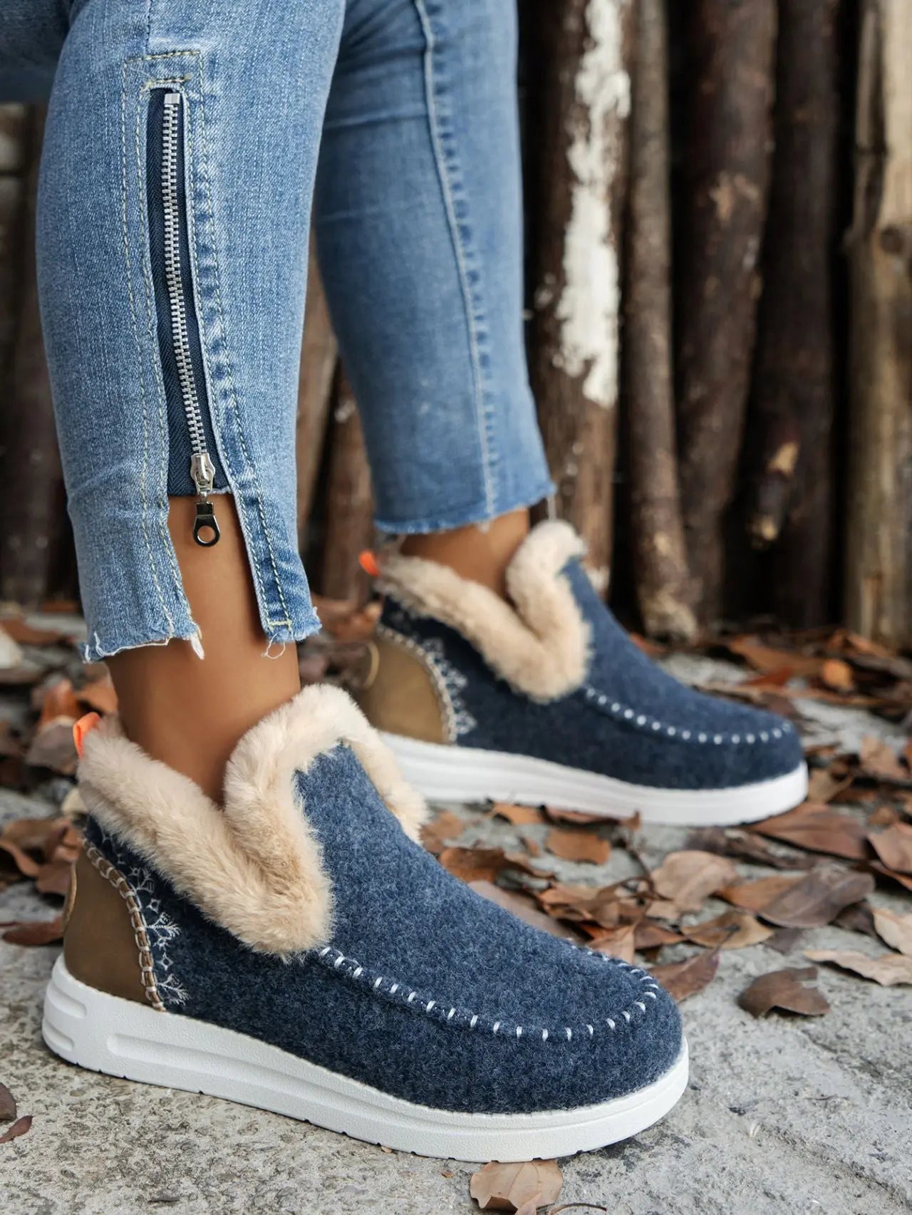 Furry Suede Round Toe Flat Sneakers Trendsi