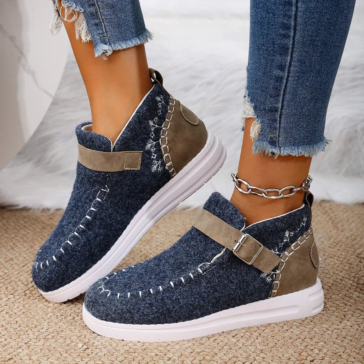 Contrast Round Toe Buckle Sneakers Trendsi