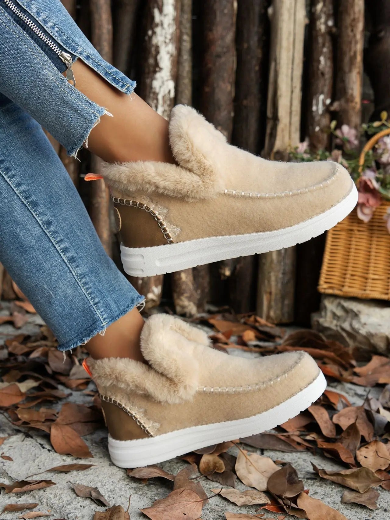 Furry Suede Round Toe Flat Sneakers Trendsi