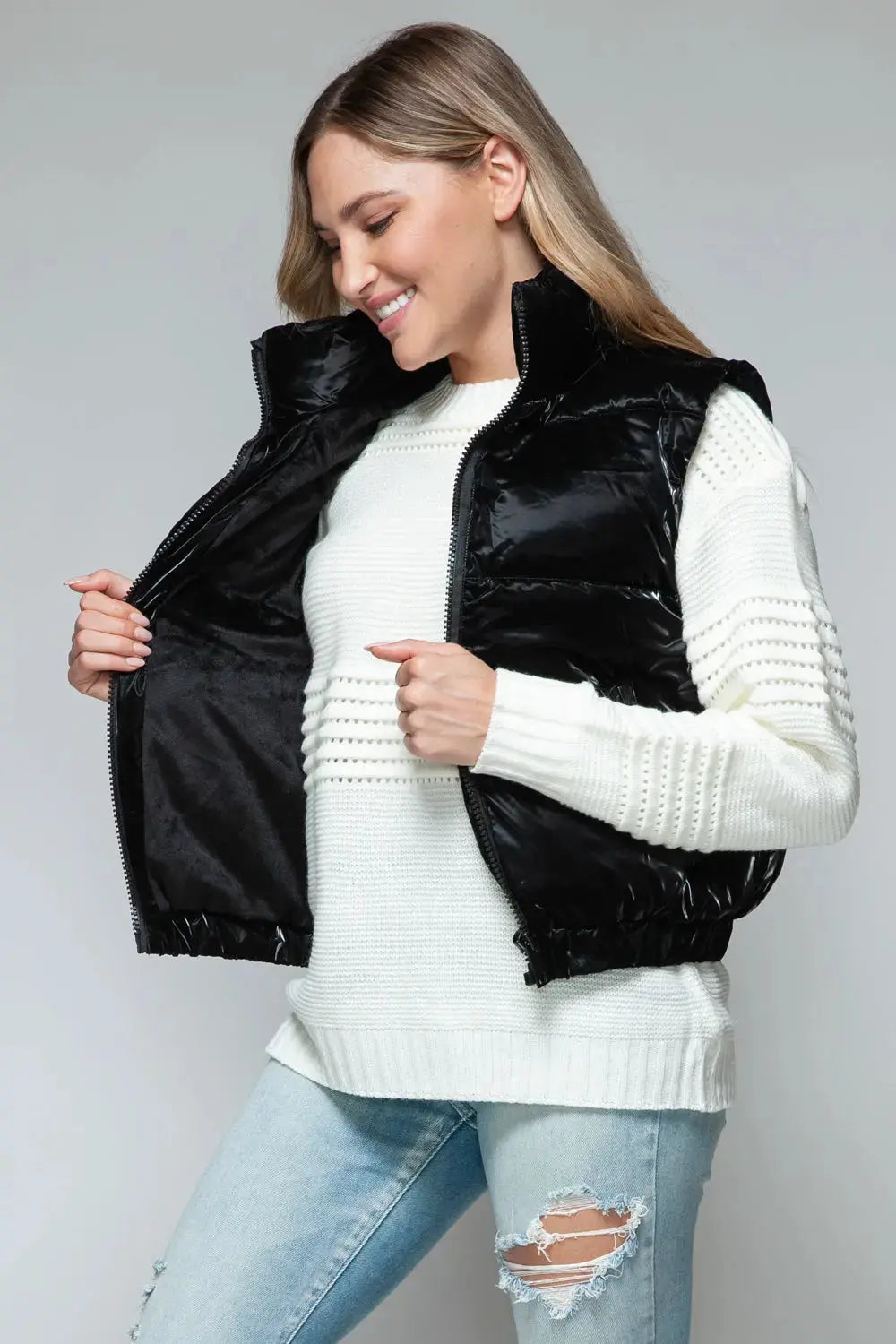 Elevate-Your-Winter-Wardrobe-Layering-Outfits-with-a-Quilted-Vest Pure Serenity DBA