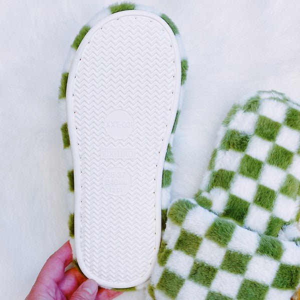 Luxe Lounge Checker Cozy Slippers - Pure Serenity DBA