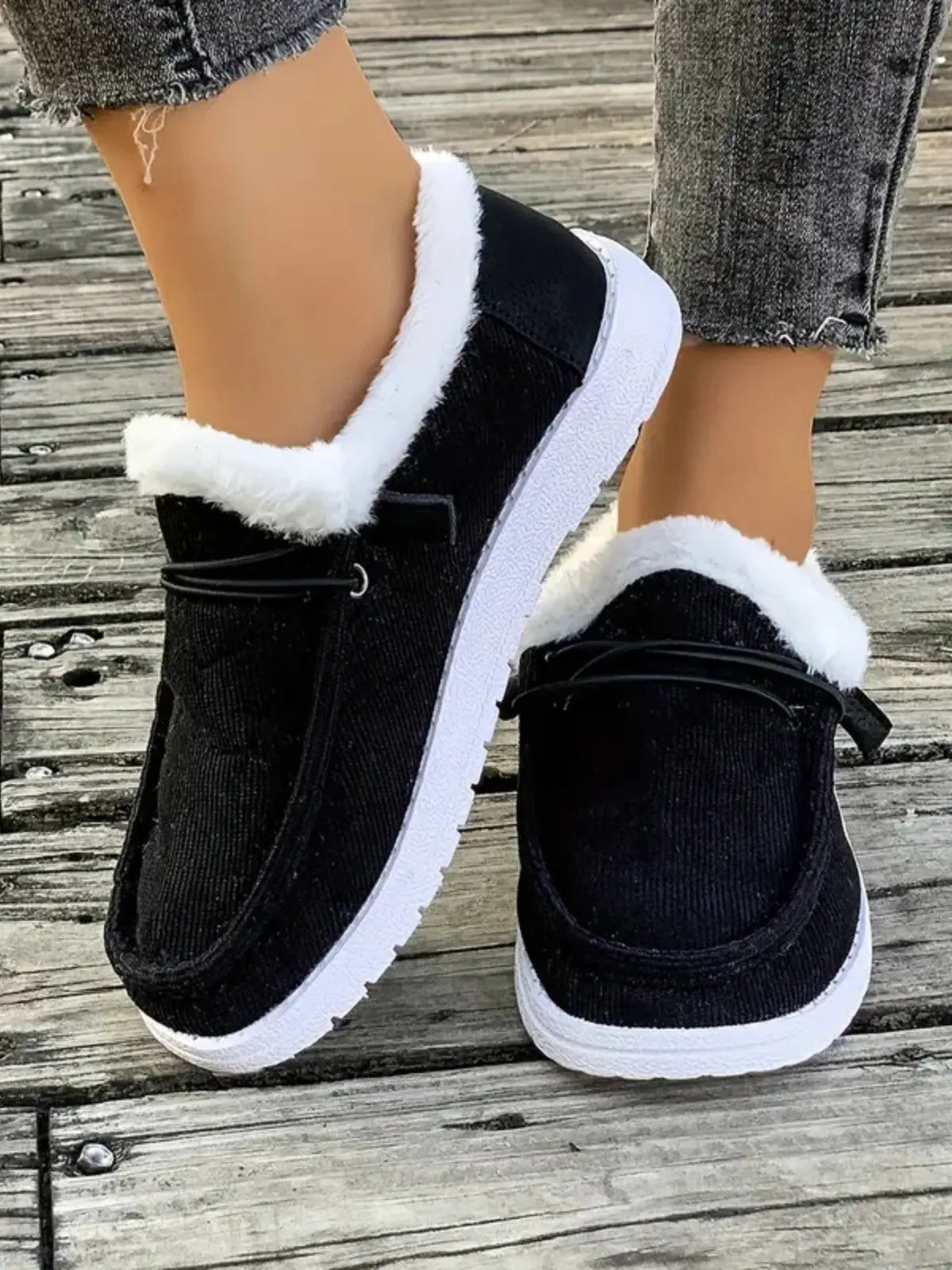 Fluff Round Toe Flat Slip-Ons Trendsi