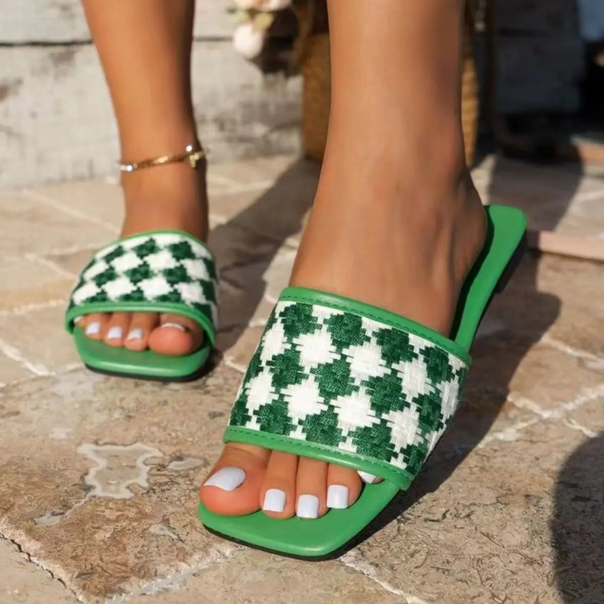 Plaid Open Toe Flat Sandals Trendsi