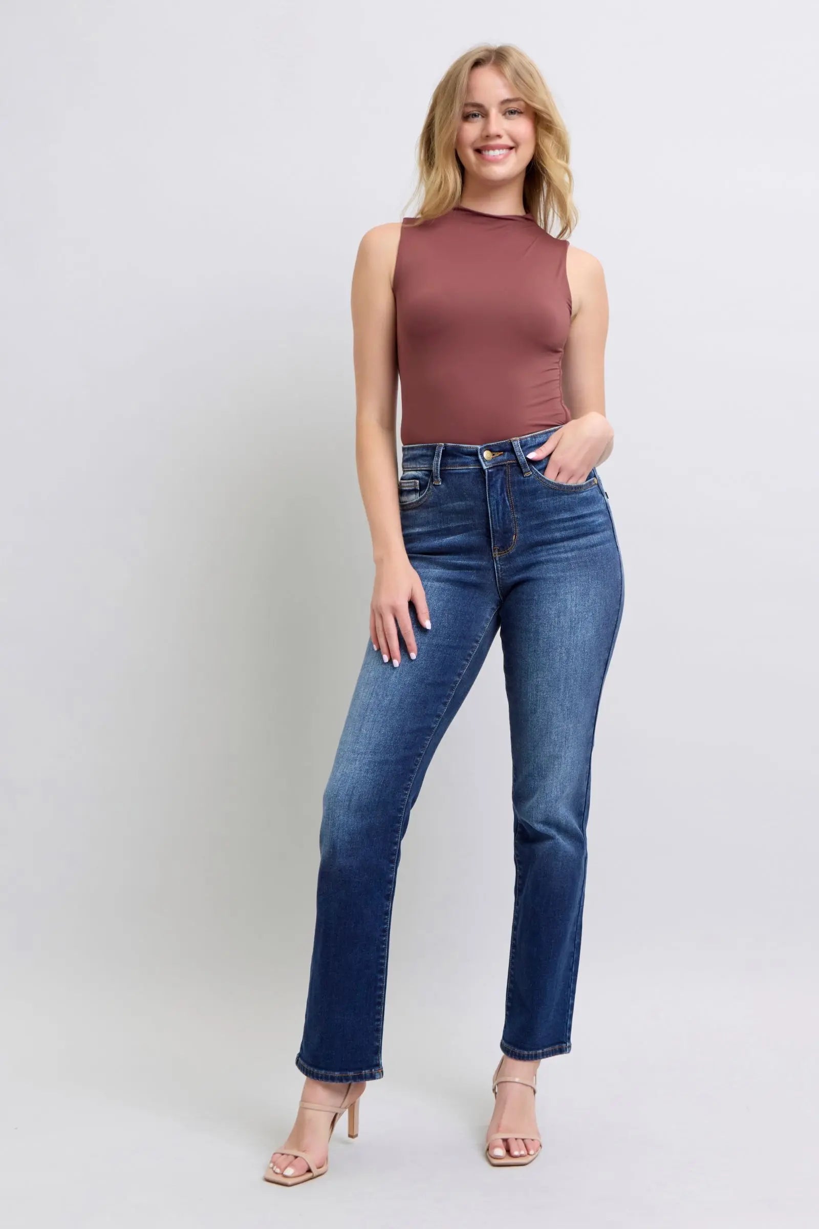 Judy Blue Full Size Washed Straight Leg Jeans with Pockets Trendsi